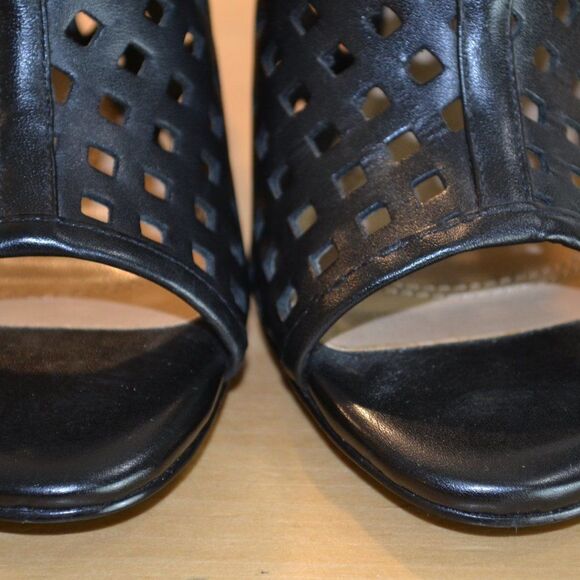 TAHARI  stiletto high heels luxury perforated peep toe pumps black size 6 - Picture 4 of 10